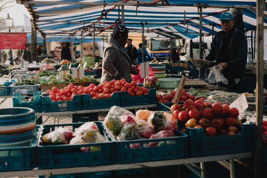 Ontdek de Weekmarkt Hoorn: Meer Dan Alleen Boodschappen Doen